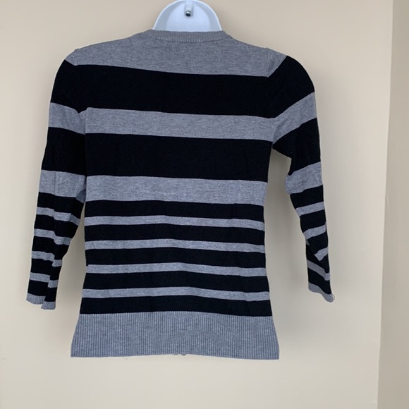 Red top - Picture 2 of 2